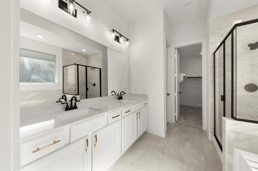 22. 7245 Ladybug - Bath (2)