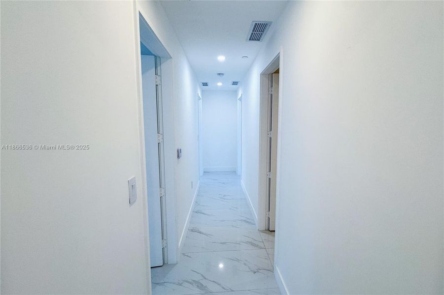 Image 16 of a home in .