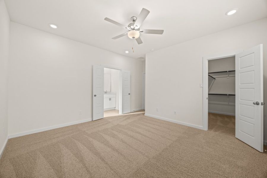 Spacious, unfurnished interior of a new home in Creekhaven, Arcola (Image 21).