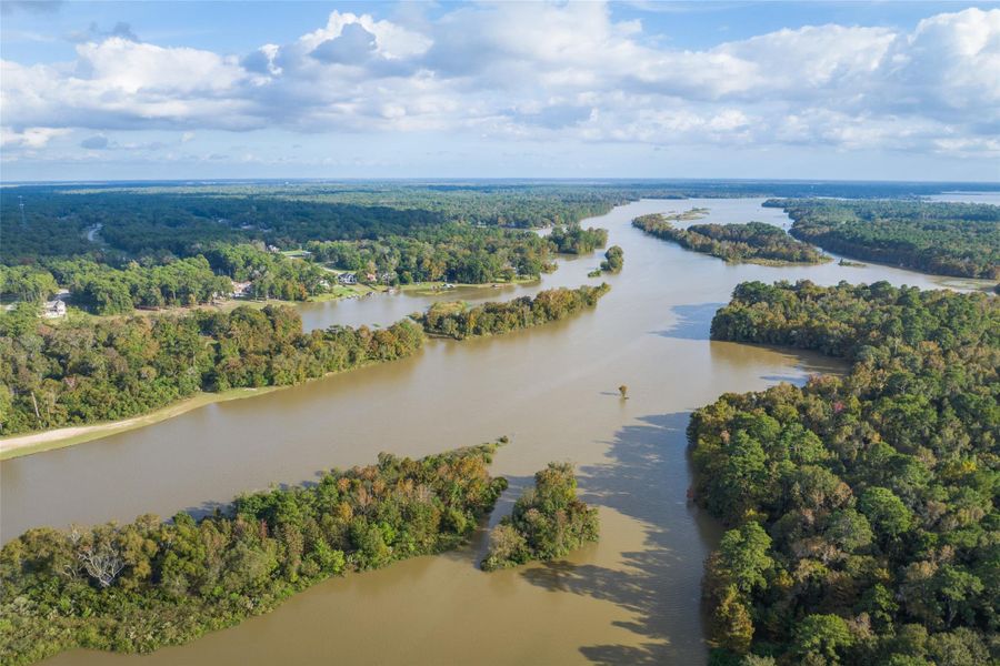 Natural landscape and outdoor views near The Trails in New Caney (Image 22).