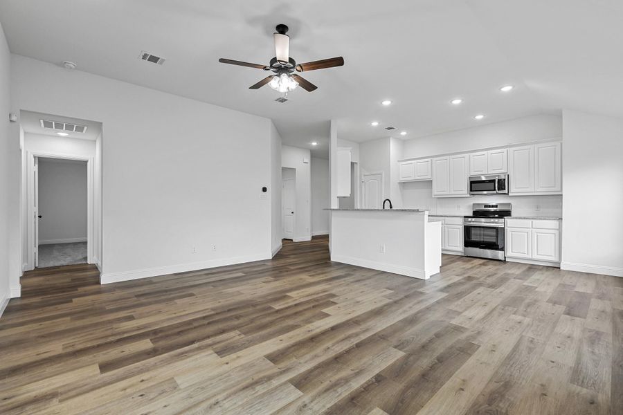 Representative unfurnished interior of a home built from the Sherwood by Cheldan Homes in Pitcock Addition, Graham (Image 65). Representative unfurnished interior of a home built from the Sherwood by Cheldan Homes in Pitcock Addition, Graham (Image 65).