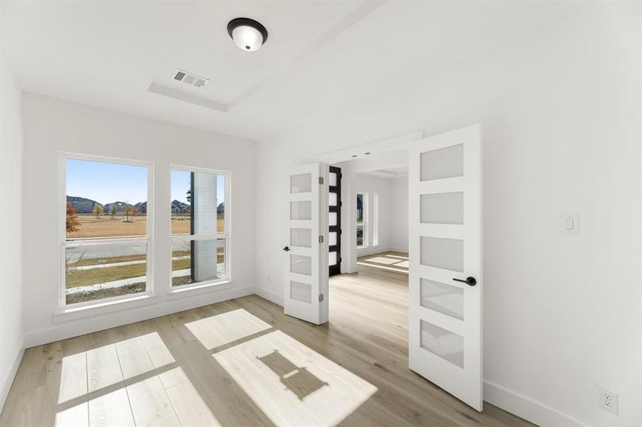 04. 1360 Porter - Study