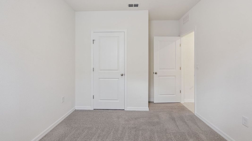 Representative unfurnished interior of a home built from the DOWNING II by D.R. Horton in Magnolia Pointe, Umatilla (Image 27). Representative unfurnished interior of a home built from the DOWNING II by D.R. Horton in Magnolia Pointe, Umatilla (Image 27).