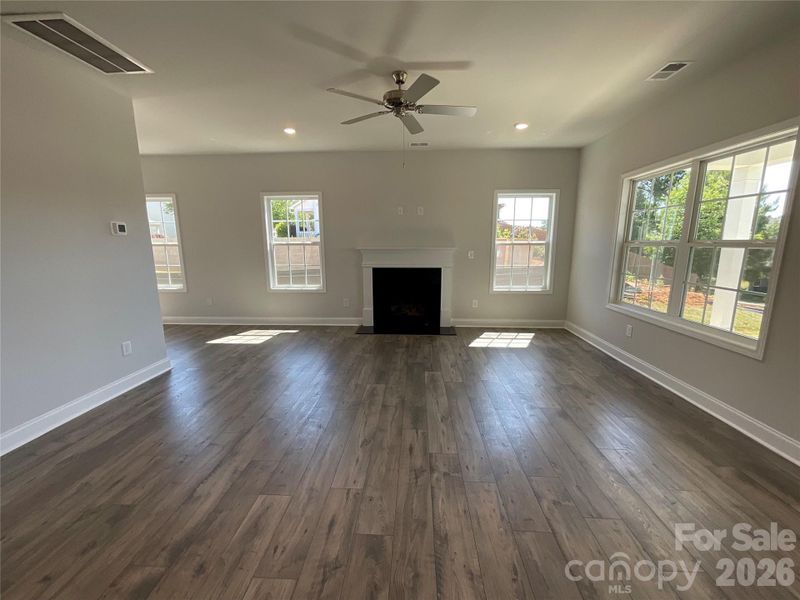 Spacious, unfurnished interior of a new home in Village at Parkside, Gastonia (Image 14).