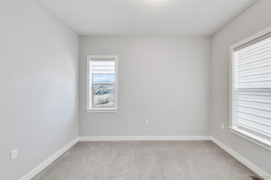 Spacious, unfurnished interior of a new home in Silver Leaf, Littleton (Image 41).