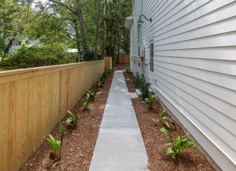 Image 86 of a home in .