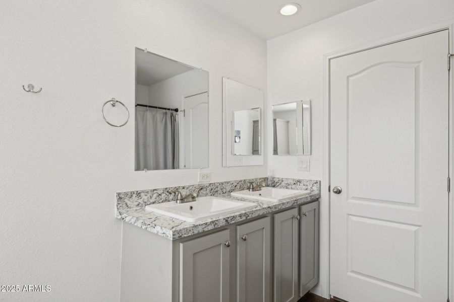 13-web-or-mls-2314-e-clear-point-way 13-web-or-mls-2314-e-clear-point-way