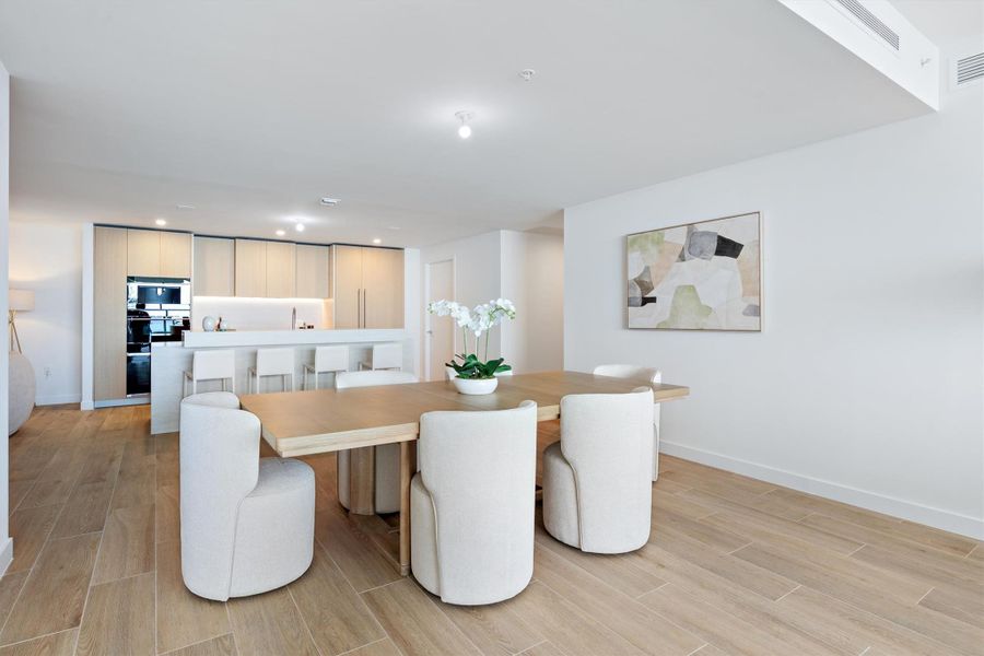 Furnished interior view inside a new home in , Pompano Beach (Image 5).