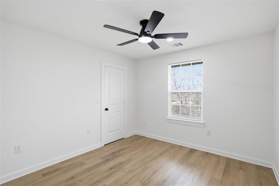 Spacious, unfurnished interior of a new home in , Waco (Image 14).