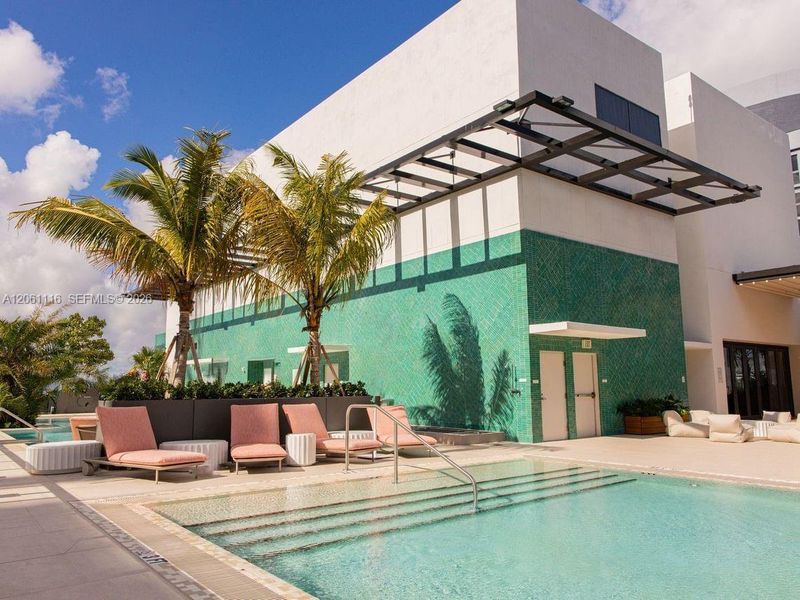 Community amenities in , Miami (Image 42).