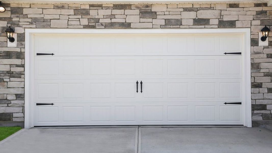 Exterior details and patio area of a home in Durbin Meadows Traditions, Fountain Inn (Image 2). Exterior details and patio area of a home in Durbin Meadows Traditions, Fountain Inn (Image 2).