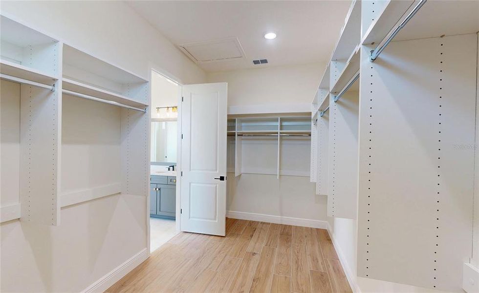 Spacious, unfurnished interior of a new home in Waterset, Apollo Beach (Image 13).