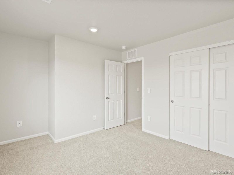 Spacious, unfurnished interior of a new home in Lake Bluff, Greeley (Image 15). Spacious, unfurnished interior of a new home in Lake Bluff, Greeley (Image 15).