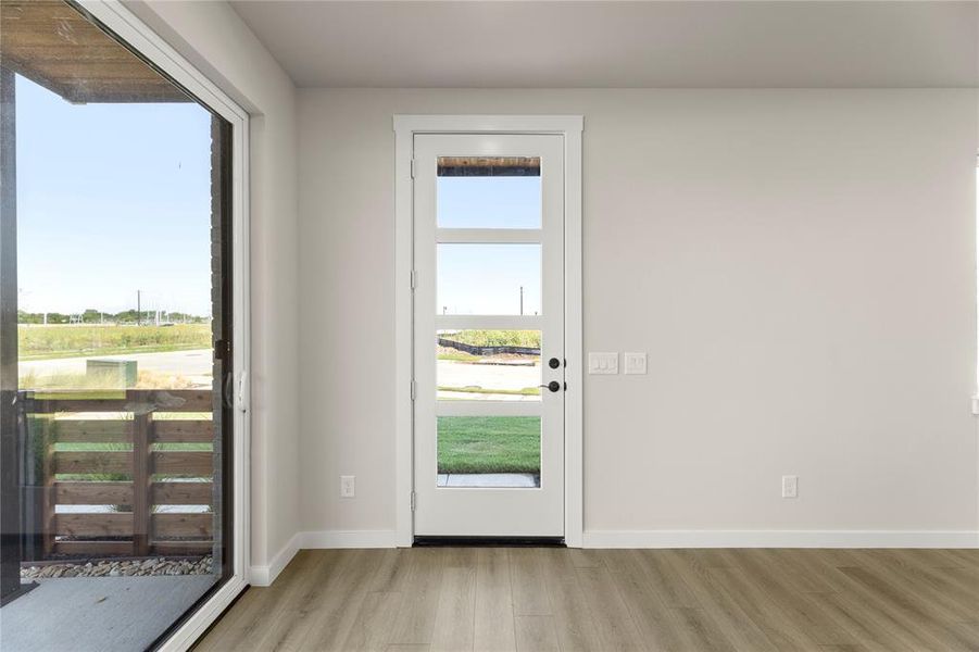 Spacious, unfurnished interior of a new home in Ten Mile Creek, Celina (Image 15).