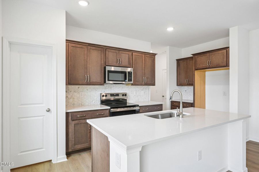 16-web-or-mls-Jersey Rd-S2805-016 16-web-or-mls-Jersey Rd-S2805-016