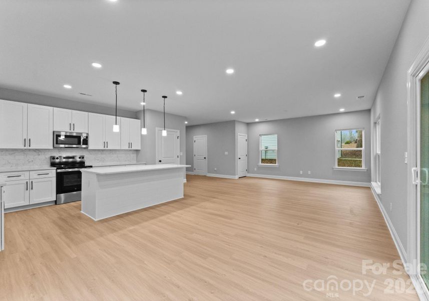 Image 28 of a home in .