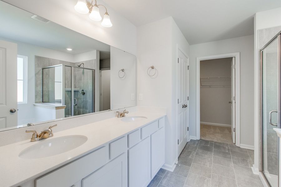 Furnished interior view inside a new home in Bluefield, Lexington (Image 10).