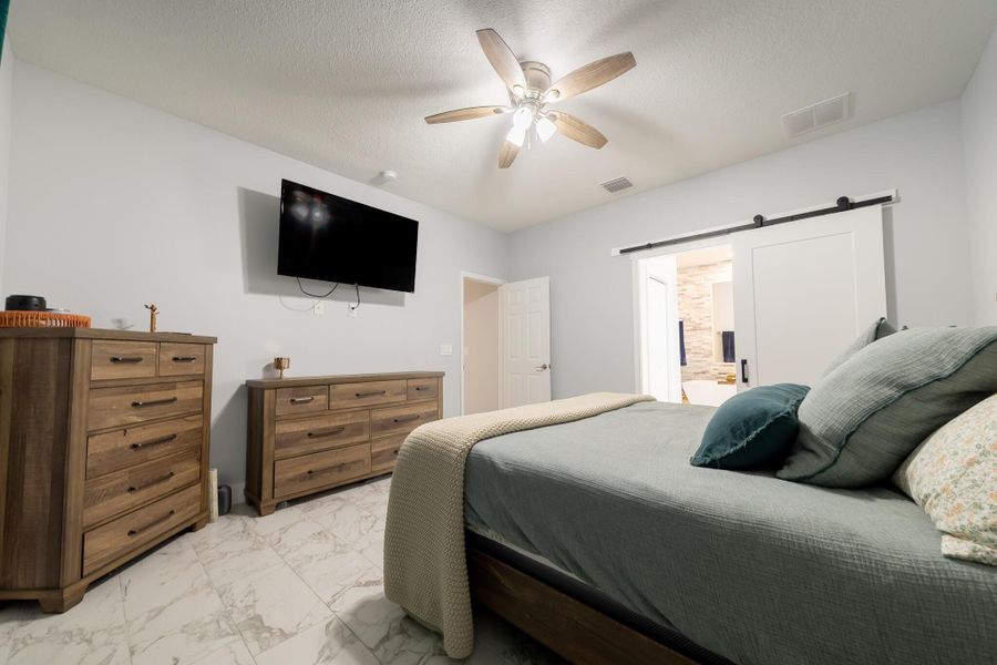 Furnished interior view inside a new home in , Okeechobee (Image 16). Furnished interior view inside a new home in , Okeechobee (Image 16).