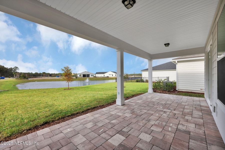 Exterior details and patio area of a home in Del Webb Saint Johns, St. Johns (Image 2).