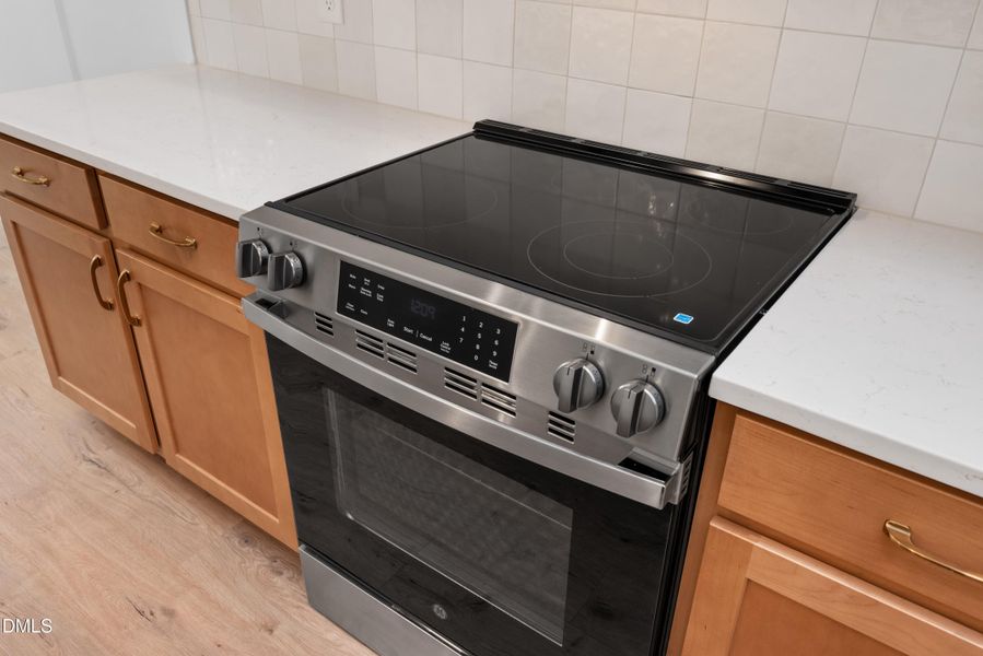 Main Living area (10)