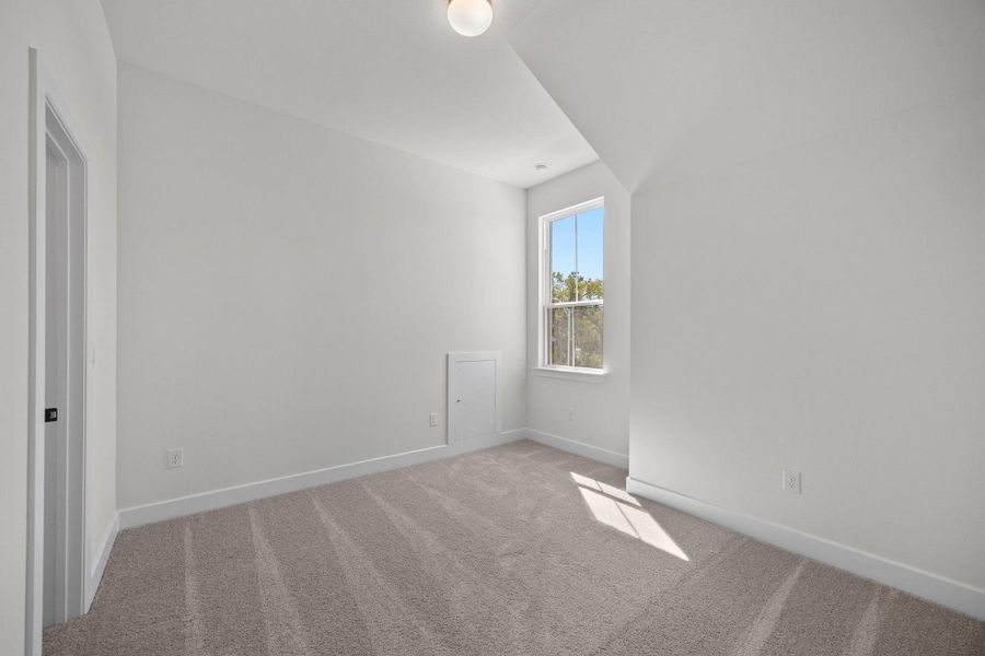 Spacious, unfurnished interior of a new home in Parmer Ranch - 60', Georgetown (Image 27).