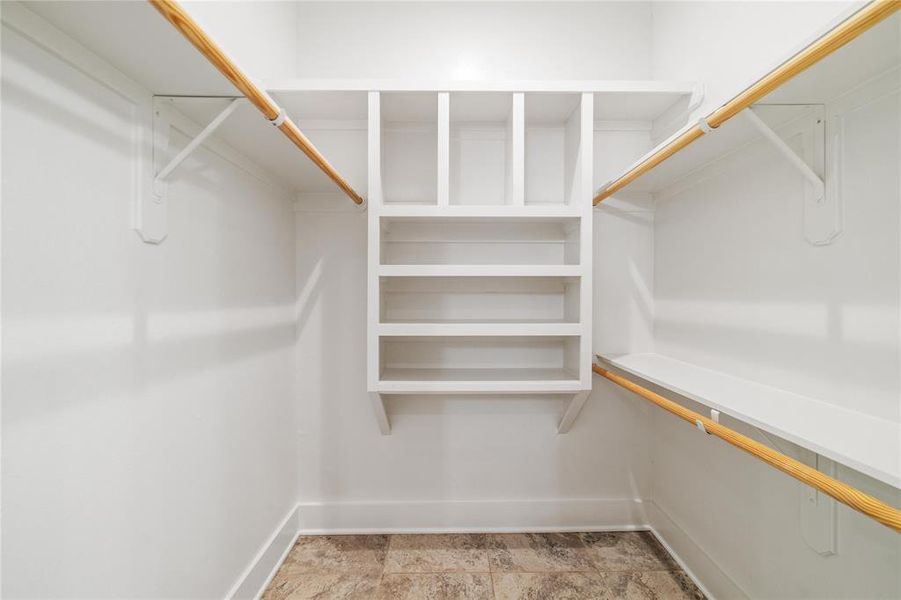 Spacious, unfurnished interior of a new home in , Brownwood (Image 24).