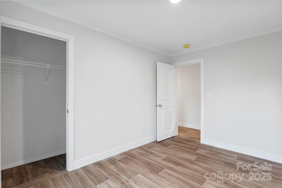 Spacious, unfurnished interior of a new home in , Burnsville (Image 29).