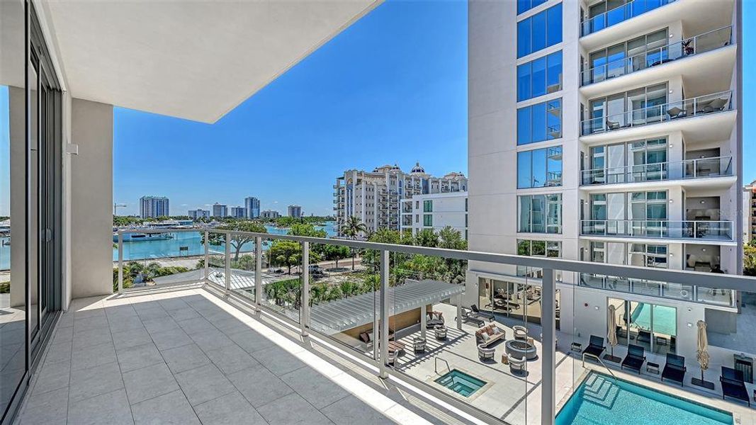 Condo located in Sarasota, FL showcasing its design and architecture (Image 28). Condo located in Sarasota, FL showcasing its design and architecture (Image 28).