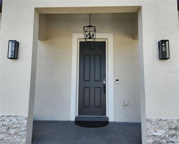 Exterior details and patio area of a home in , Ocala (Image 4).