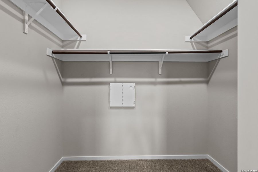 Spacious, unfurnished interior of a new home in Summerlin, San Antonio (Image 16).