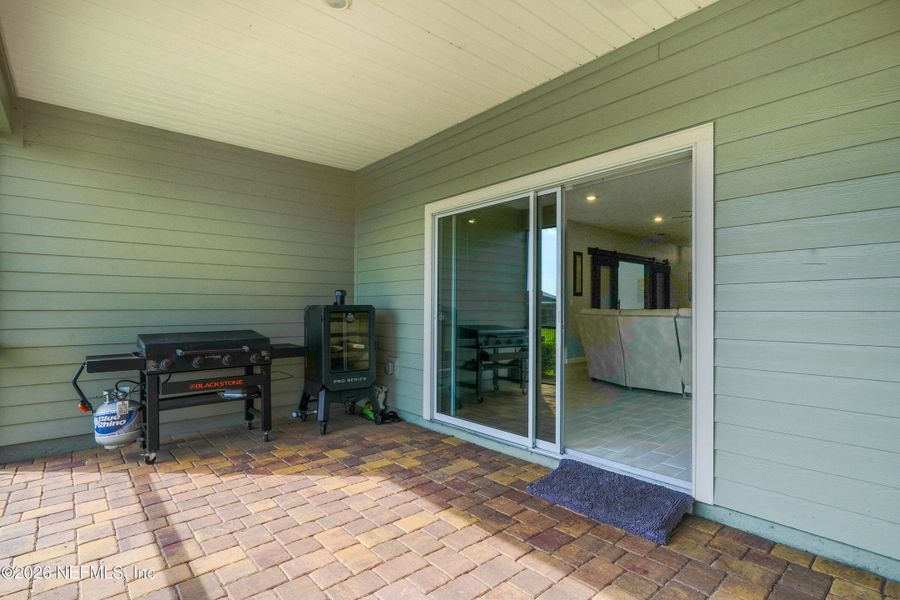 Exterior details and patio area of a home in Granary Park, Green Cove Springs (Image 26).