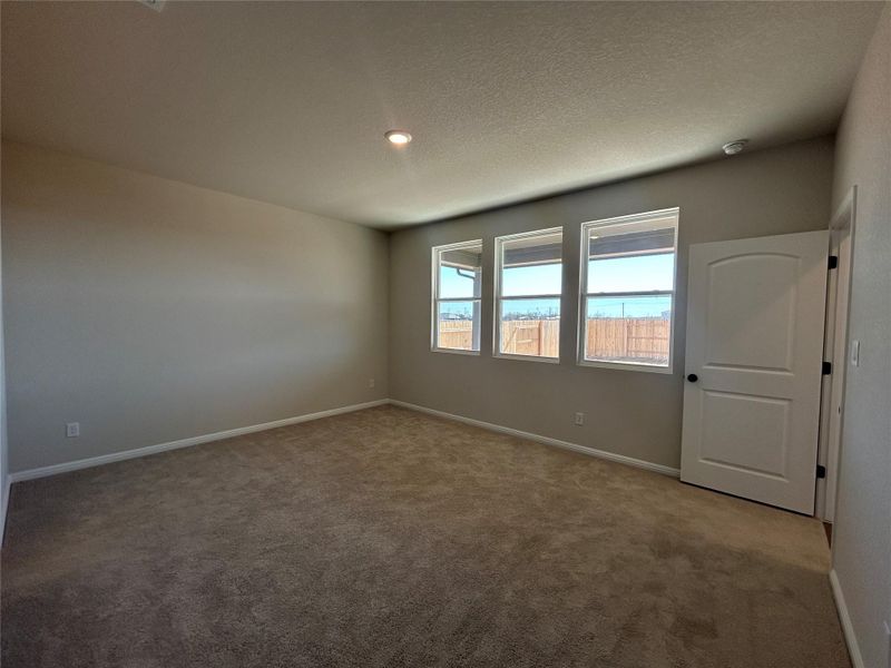 Spacious, unfurnished interior of a new home in Willow Springs, Buda (Image 29). Spacious, unfurnished interior of a new home in Willow Springs, Buda (Image 29).