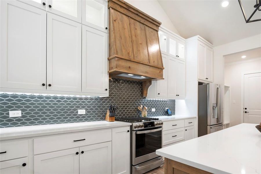 Furnished interior view inside a new home in Lincoln Pointe, Van Alstyne (Image 31).