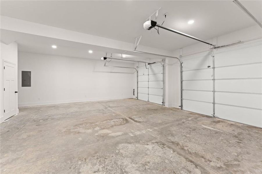 Spacious, unfurnished interior of a new home in , Dawsonville (Image 23). Spacious, unfurnished interior of a new home in , Dawsonville (Image 23).