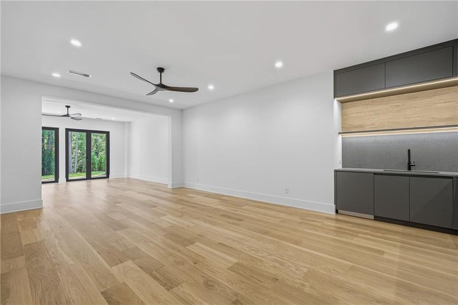 Spacious, unfurnished interior of a new home in , Atlanta (Image 74). Spacious, unfurnished interior of a new home in , Atlanta (Image 74).