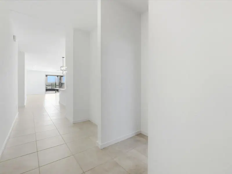 Spacious, unfurnished interior of a new home in Paloma Creek - Estate Series, Surprise (Image 14).