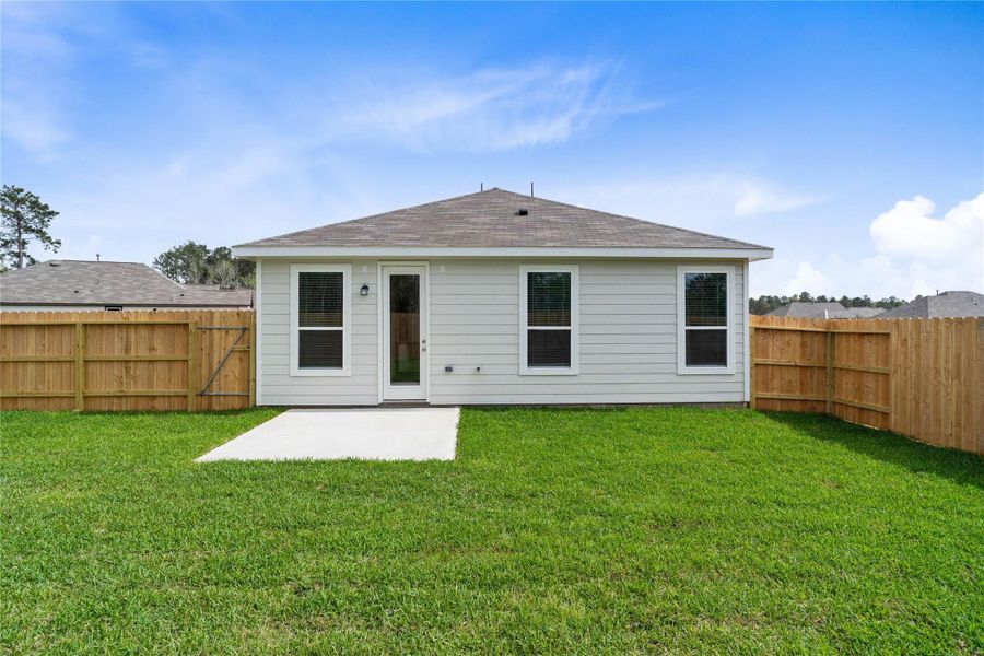 Exterior details and patio area of a home in Grace Landing, Willis (Image 3).