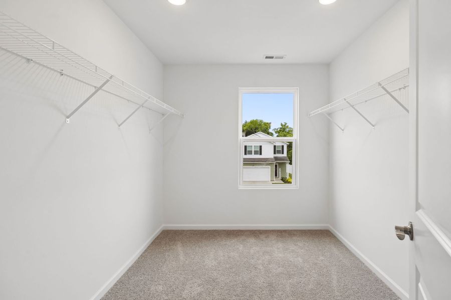 Spacious, unfurnished interior of a new home in Highlands of Carter's Station, Columbia (Image 39).