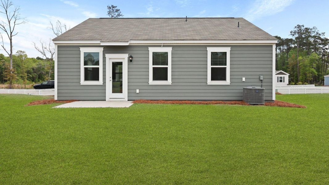 Exterior details and patio area of a home in North Shore, Summerton (Image 3).