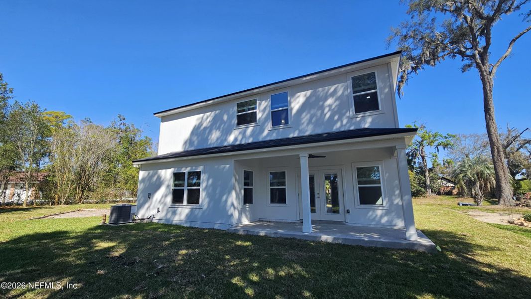 Exterior details and patio area of a home in , Orange Park (Image 19).