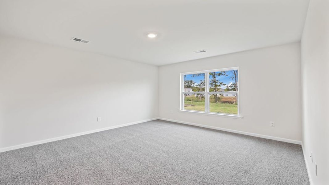 Spacious, unfurnished interior of a new home in Lakestone, Woodruff (Image 27).