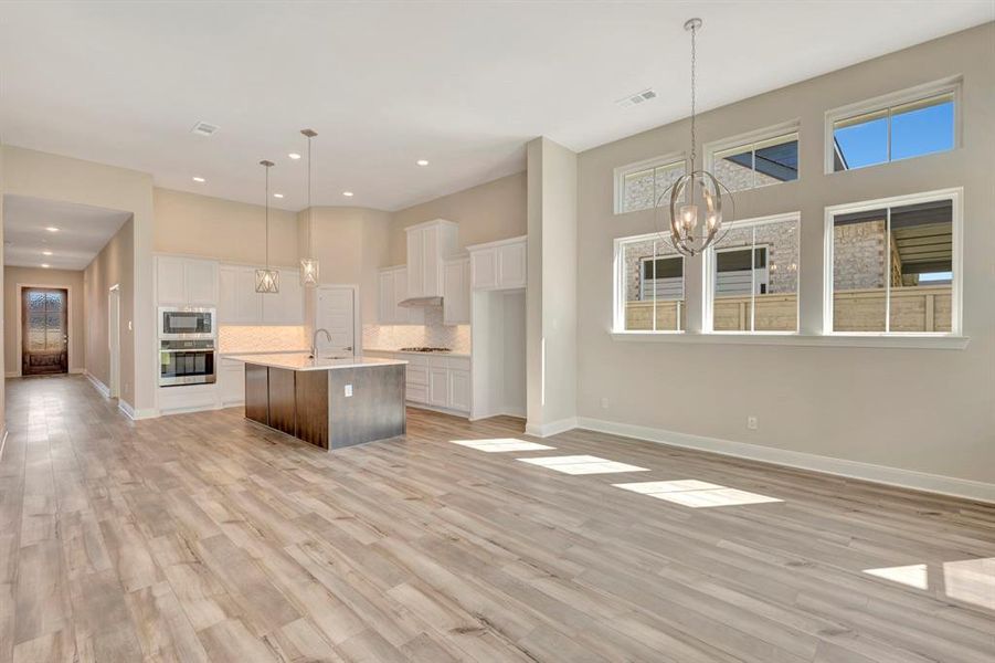 Spacious, unfurnished interior of a new home in Treeline, Justin (Image 27).