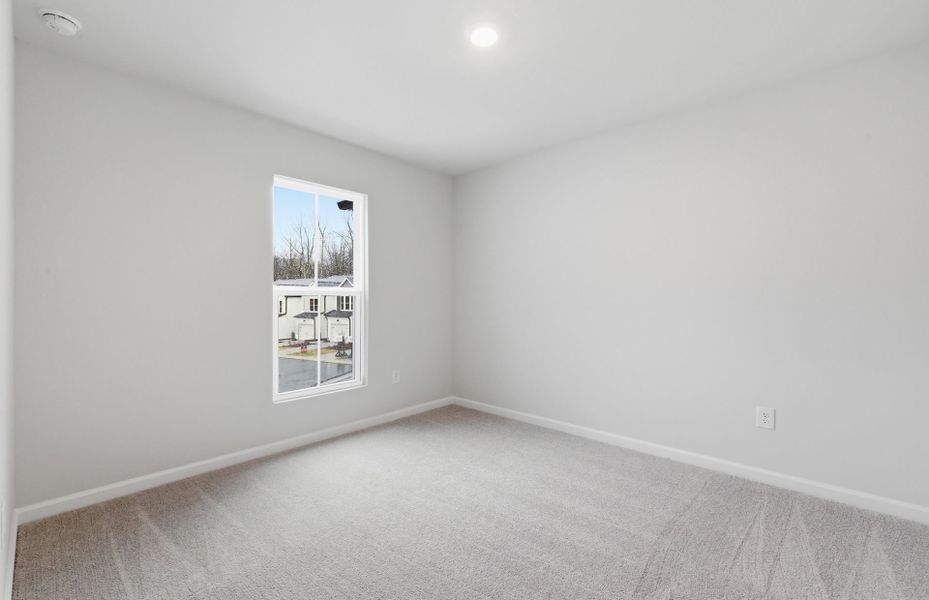 Spacious, unfurnished interior of a new home in Flemingfield, Greensboro (Image 23).