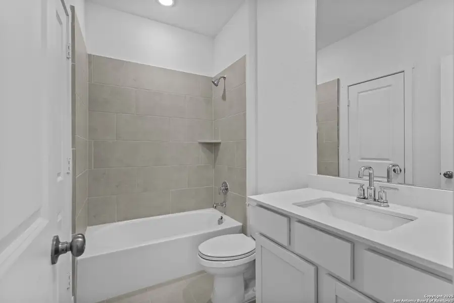 Furnished interior view inside a new home in , New Braunfels (Image 10). Furnished interior view inside a new home in , New Braunfels (Image 10).