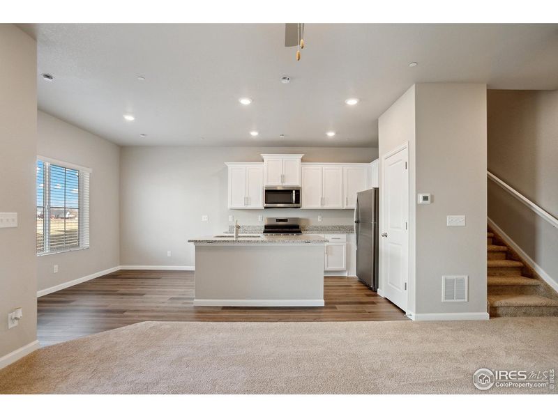 Spacious, unfurnished interior of a new home in Johnstown Village, Johnstown (Image 16).