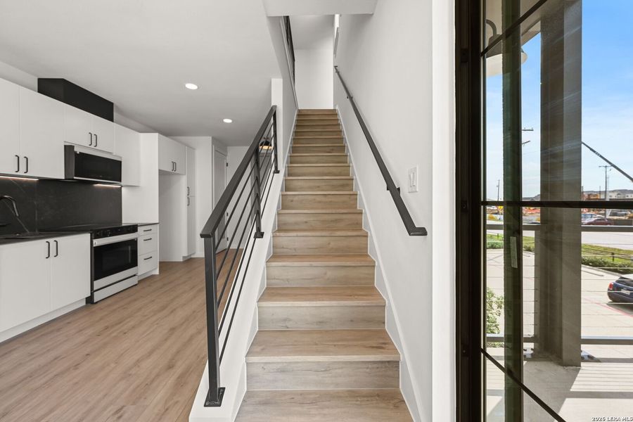 Spacious, unfurnished interior of a new home in , New Braunfels (Image 17).