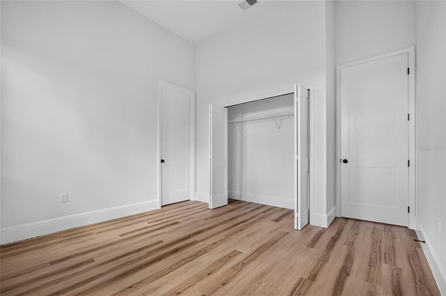 Spacious, unfurnished interior of a new home in , Port Charlotte (Image 48).