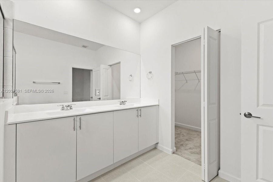Furnished interior view inside a new home in , Homestead (Image 10).