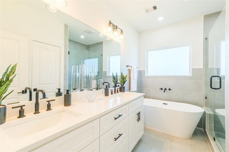 Furnished interior view inside a new home in , Houston (Image 20). Furnished interior view inside a new home in , Houston (Image 20).