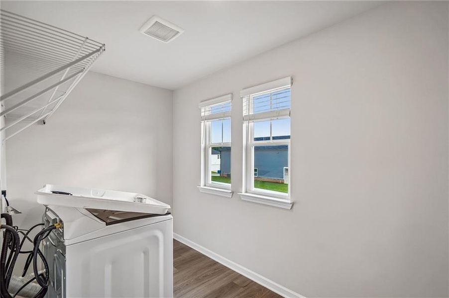 Spacious, unfurnished interior of a new home in Martin Springs - Estate Series, Lawrenceville (Image 28).